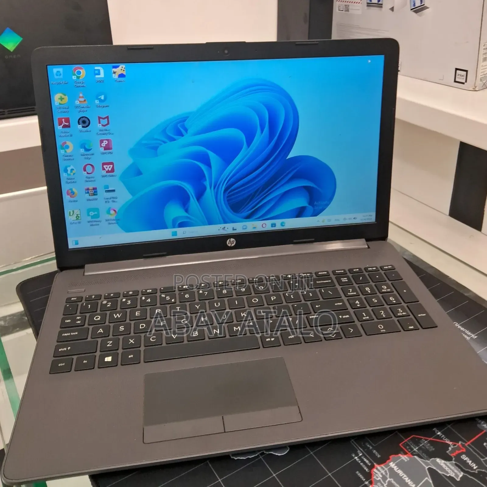 New Laptop HP Stream Notebook 16GB Intel Core i7 SSD 512GB