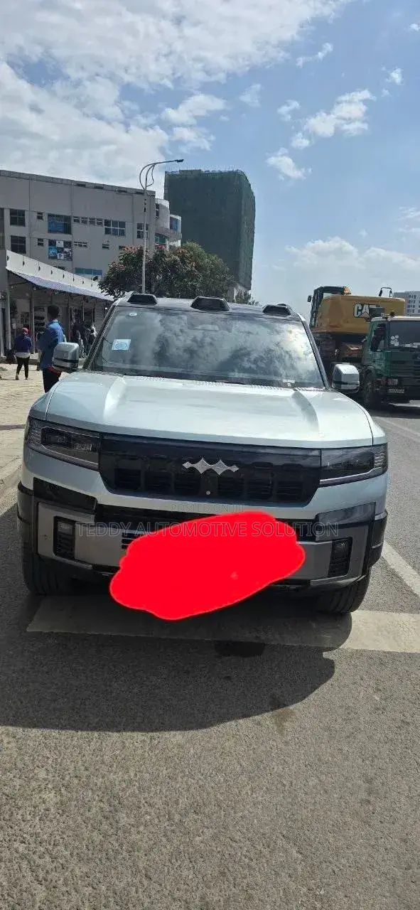 BYD Leopard 8 2.0 Hybrid AWD 2025 Silver