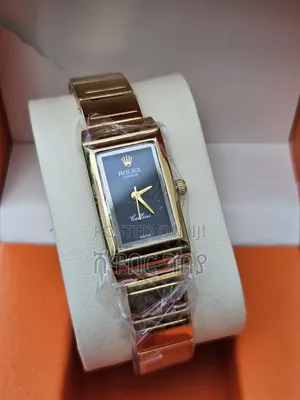 Designer Style Gold Rectangular Watch Black Dial Quartz Cellini