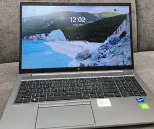 New Laptop HP ZBook Fury 15 G8 16GB Intel Core i7 SSD 512GB