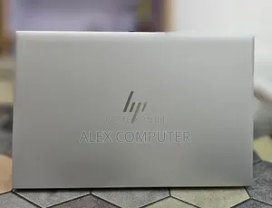 New Laptop HP ZBook Firefly G8 16GB Intel Core i7 SSD 512GB