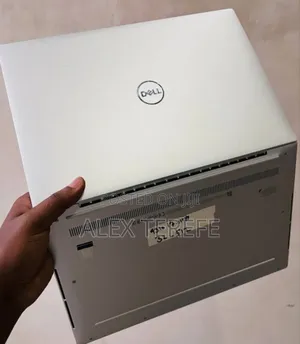New Laptop Dell XPS 13 9310 32GB Intel Core i7 SSD 512GB