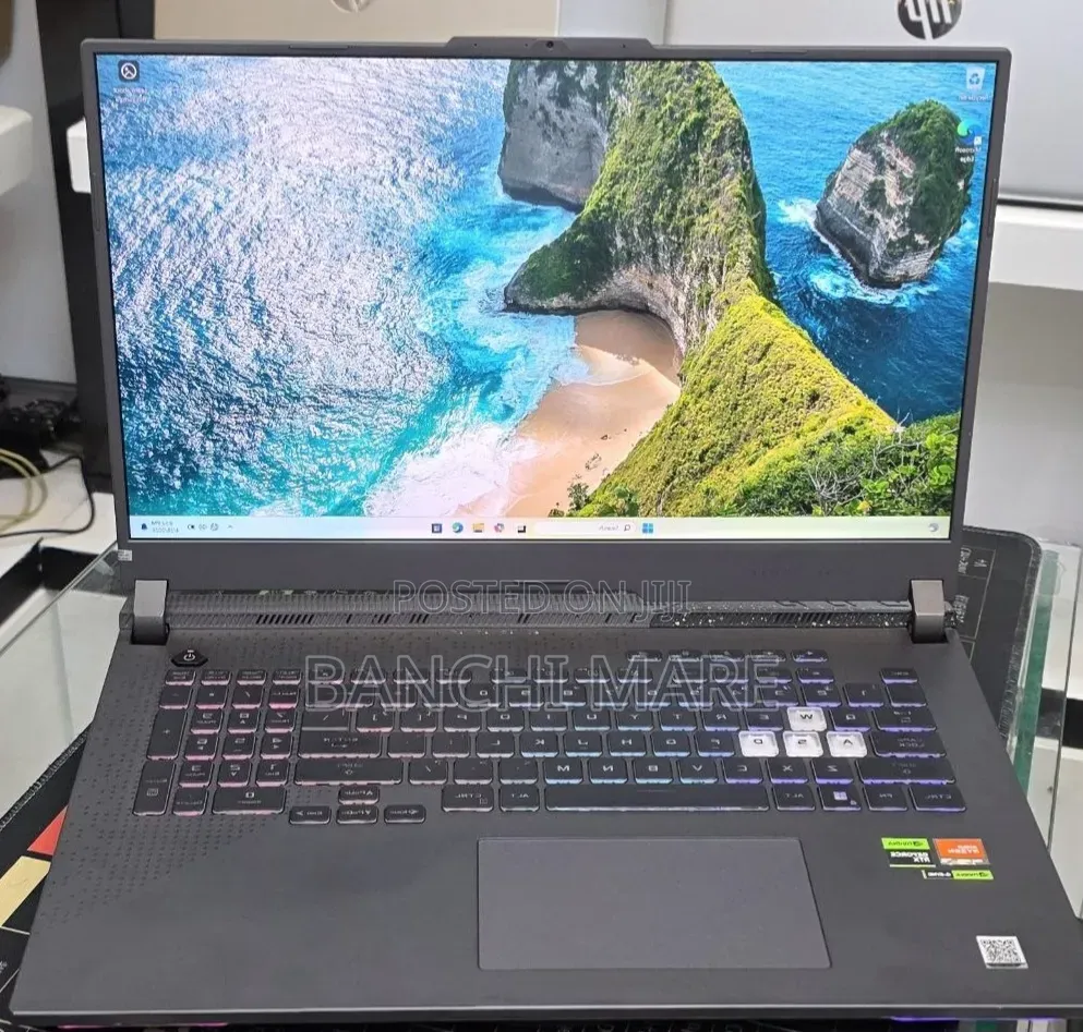New Laptop Asus ROG Strix G17 16GB AMD Ryzen 9 SSD 1T