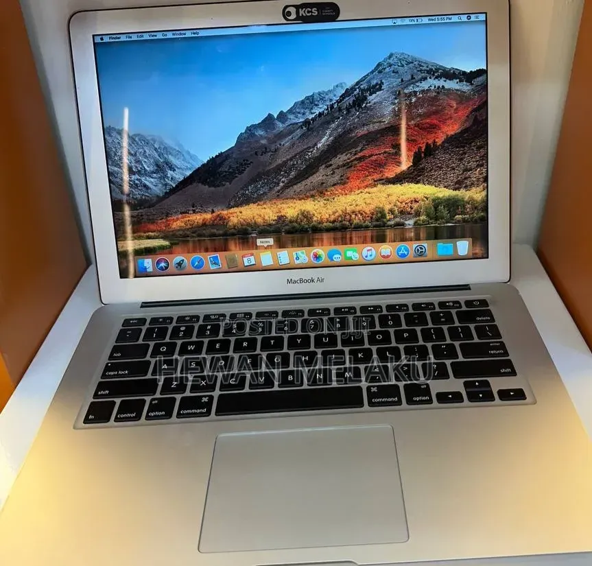 New Laptop Apple MacBook Air 2017 8GB Intel Core i5 SSD 256GB