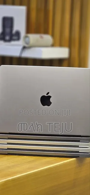 New Laptop Apple MacBook Pro 2021 M1 32GB Apple M1 SSD 512GB