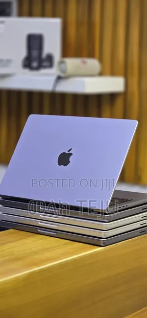 New Laptop Apple MacBook Pro 2021 M1 32GB Apple M1 SSD 512GB