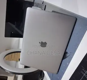 New Laptop Apple MacBook Air 2019 8GB Intel Core i5 SSD 128GB