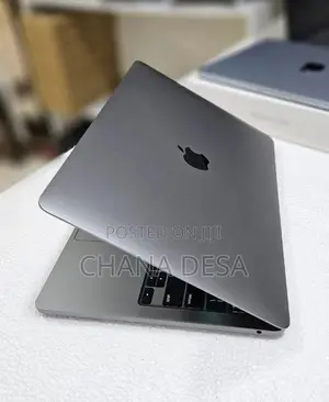 New Laptop Apple MacBook Pro 2022 M2 8GB Apple M2 SSD 256GB