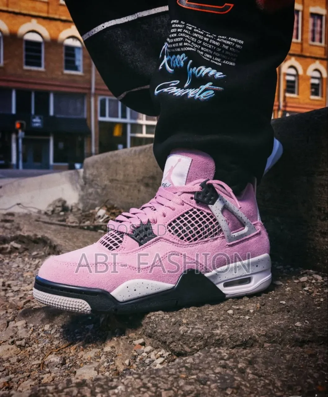 Nike Air Jordan 4 Retro "Orchid"