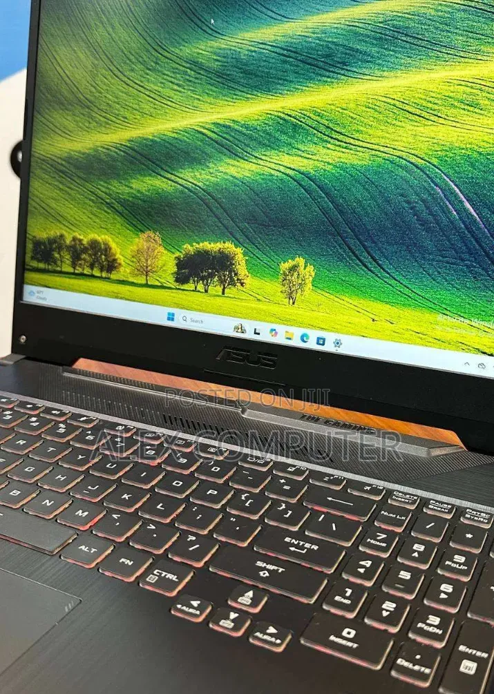 New Laptop Asus 16GB Intel Core i7 SSD 512GB
