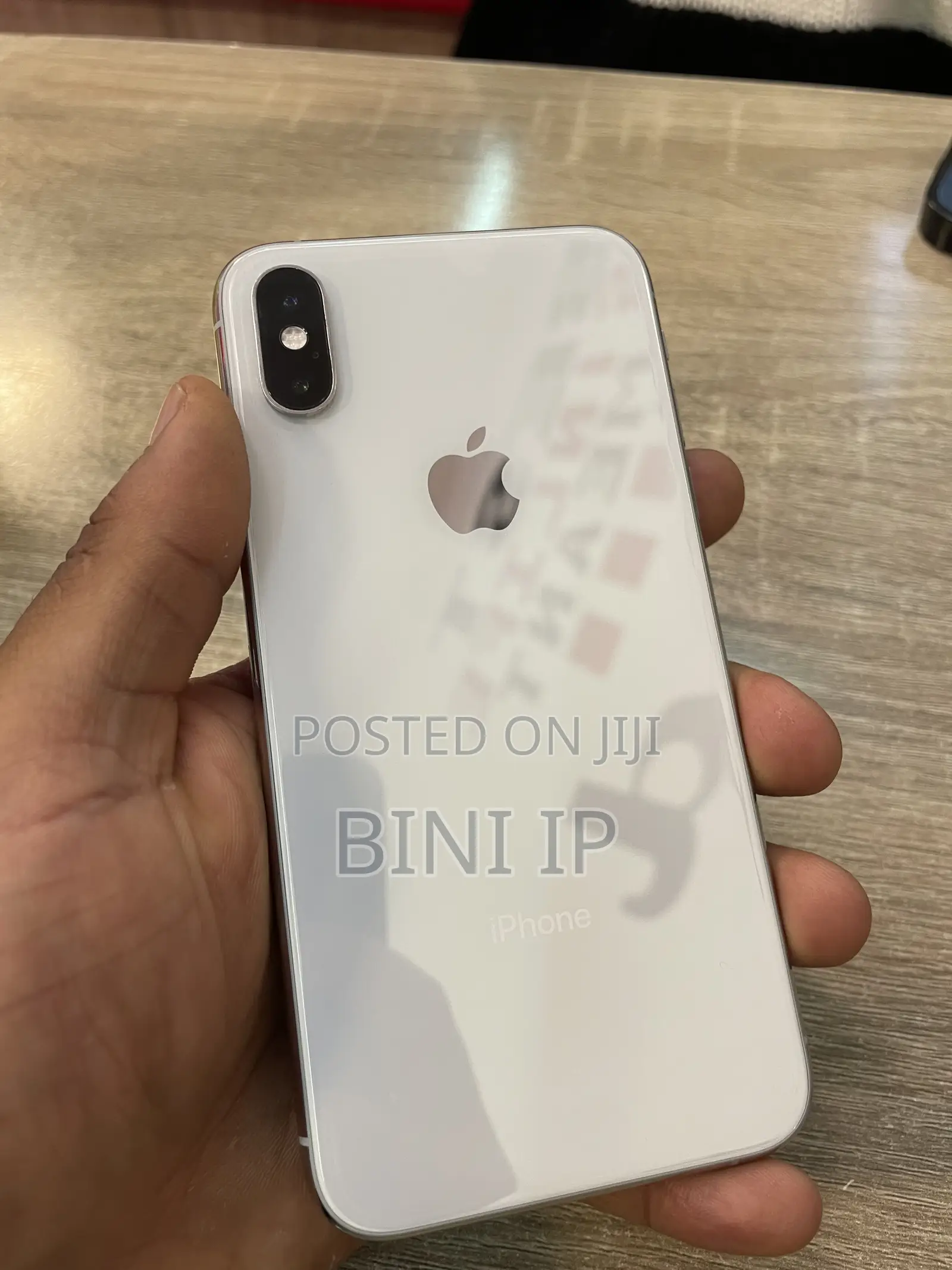 New Apple iPhone XS 256 GB White