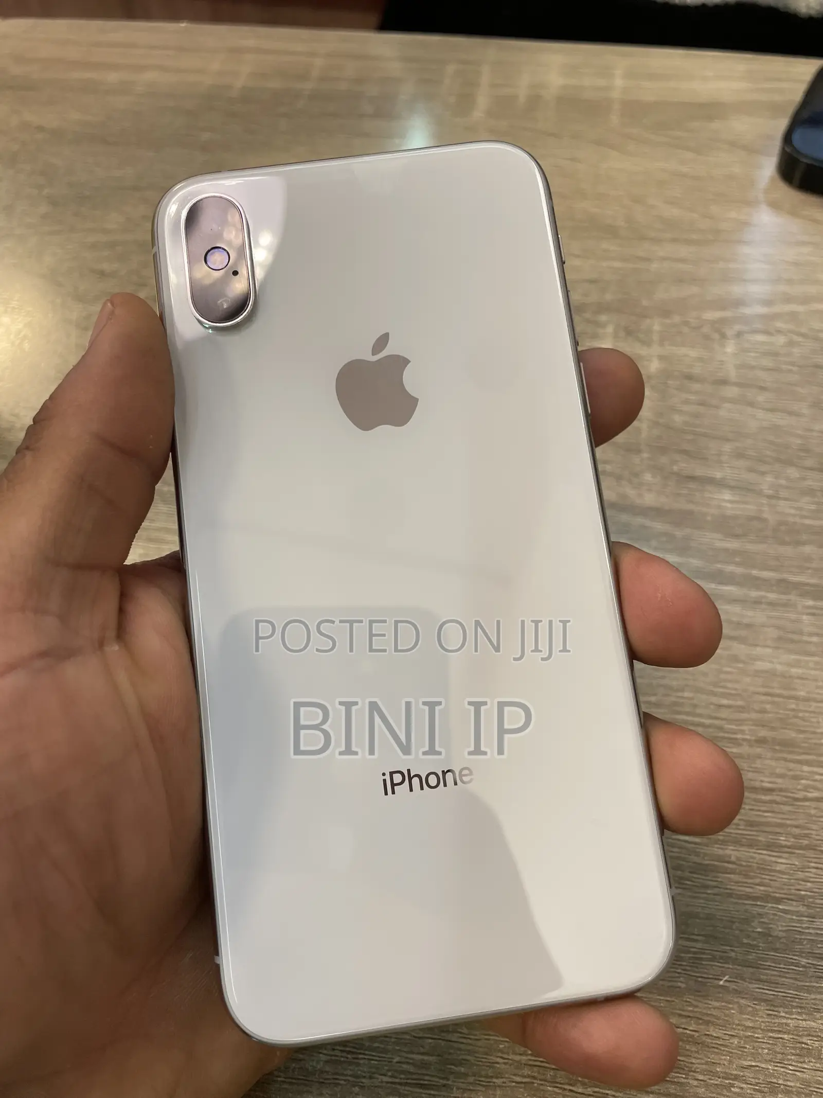 New Apple iPhone XS 256 GB White