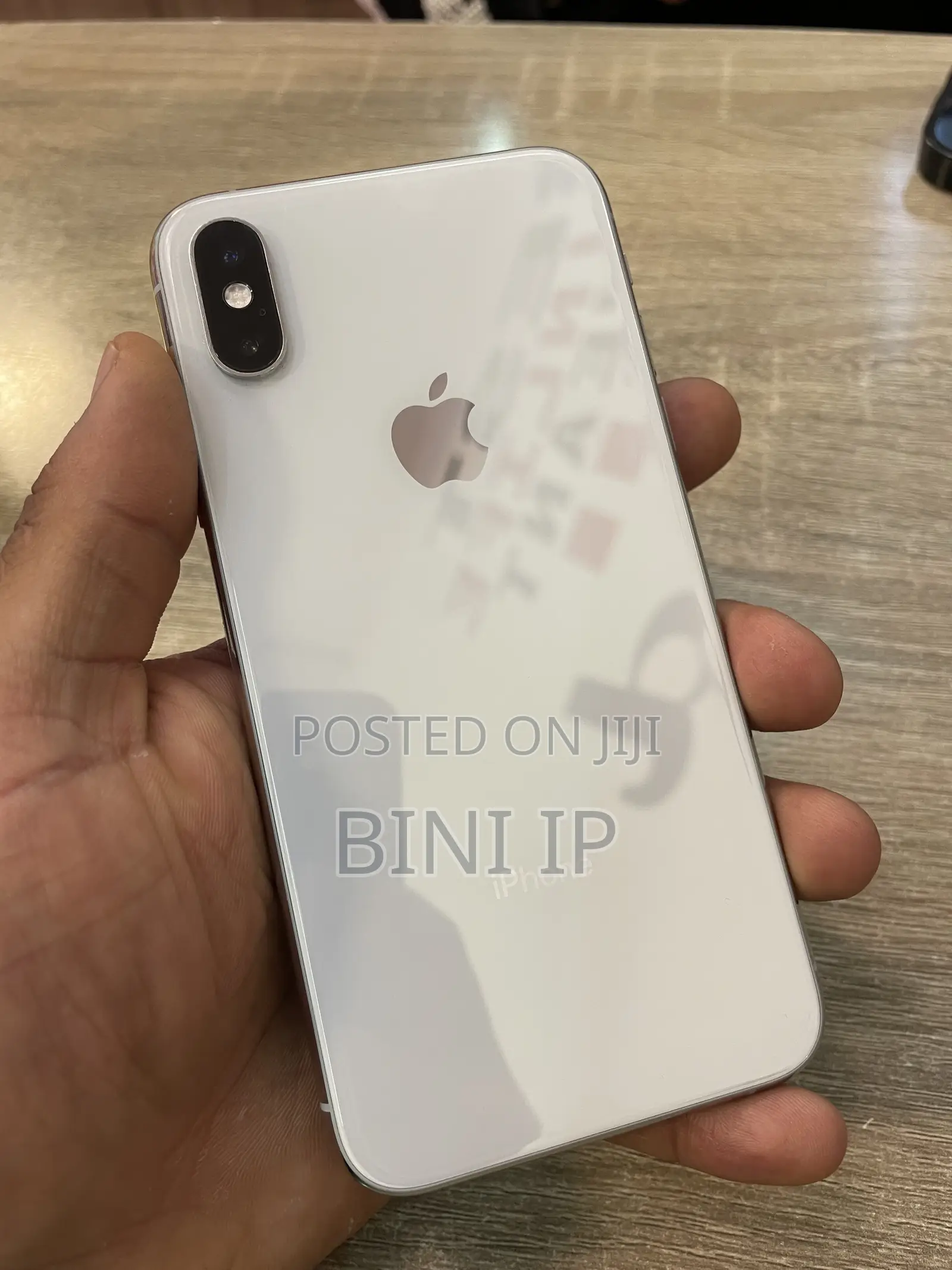 New Apple iPhone XS 256 GB White