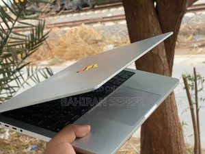 Laptop Apple MacBook Pro 2024 M4 16GB Apple M4 Pro SSD 512GB