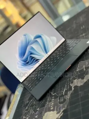 New Laptop Dell XPS 13 8GB Intel Core i5 SSD 512GB