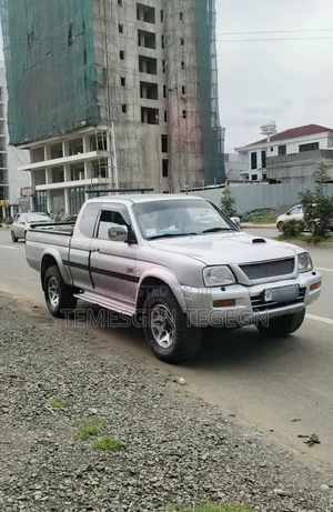 Mitsubishi L200 2004 Silver