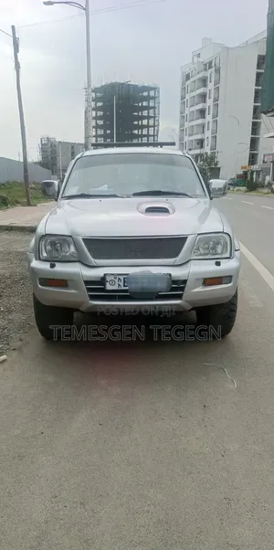 Mitsubishi L200 2004 Silver