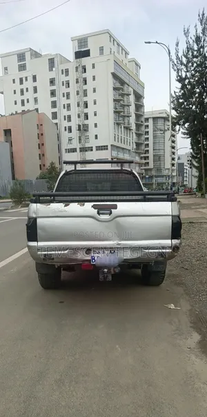 Mitsubishi L200 2004 Silver