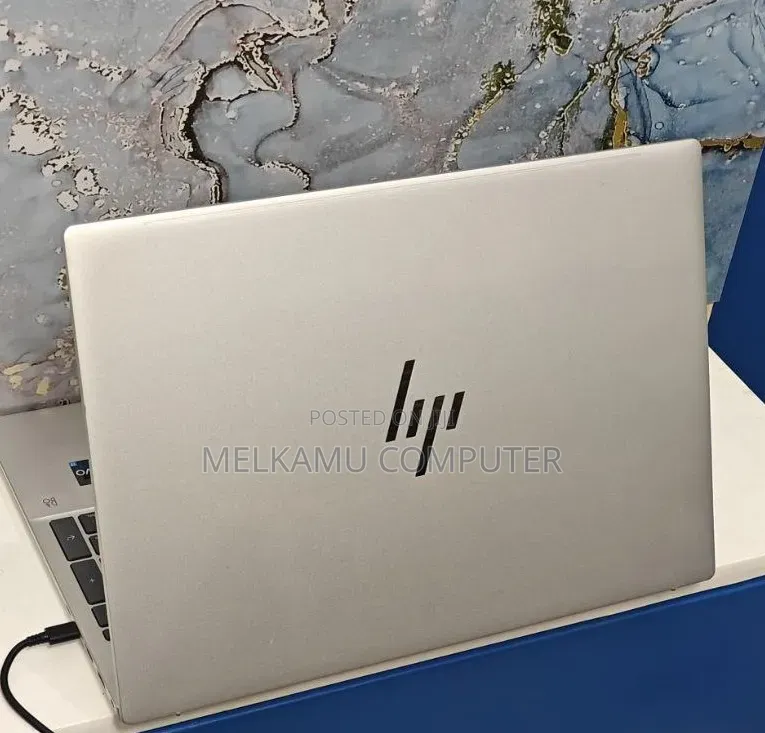New Laptop HP Pavilion 17 16GB Intel Core i7 SSD 1T