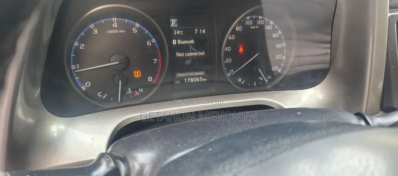 Toyota RAV4 2017 Gold