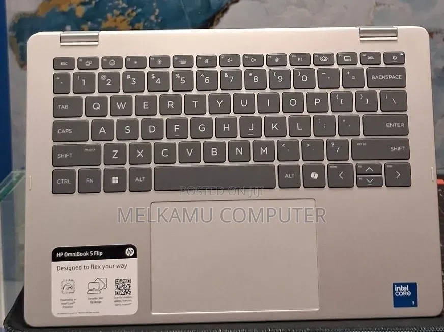 New Laptop HP OmniBook 5 Flip 16GB Intel Core i7 SSD 512GB