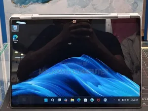 New Laptop HP OmniBook 5 Flip 16GB Intel Core i7 SSD 512GB