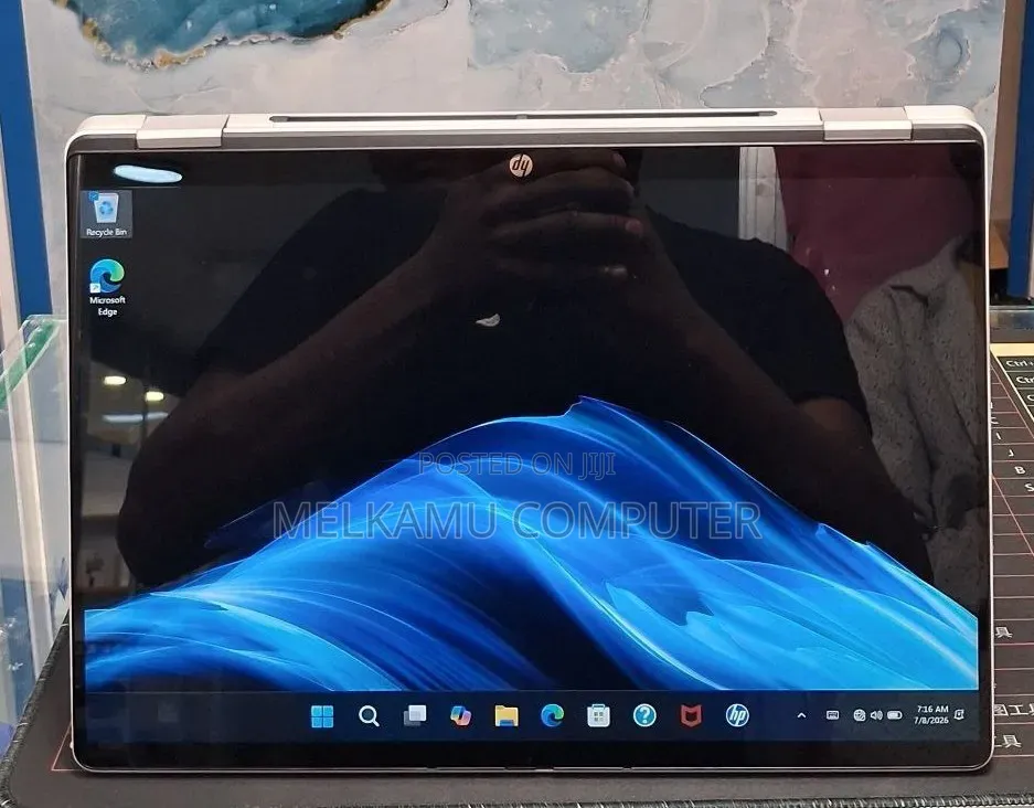 New Laptop HP OmniBook 5 Flip 16GB Intel Core i7 SSD 512GB