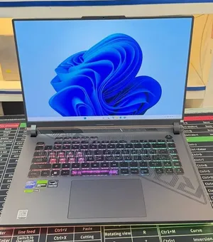 New Laptop Asus ROG Strix G16 16GB Intel Core i9 SSD 1T