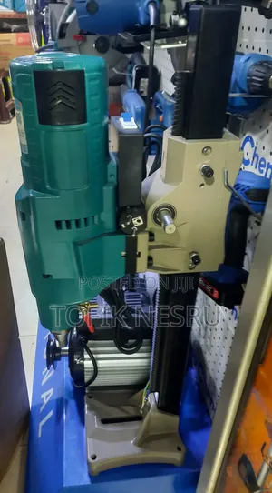 Total Concrite and Diamunde Core Mashine