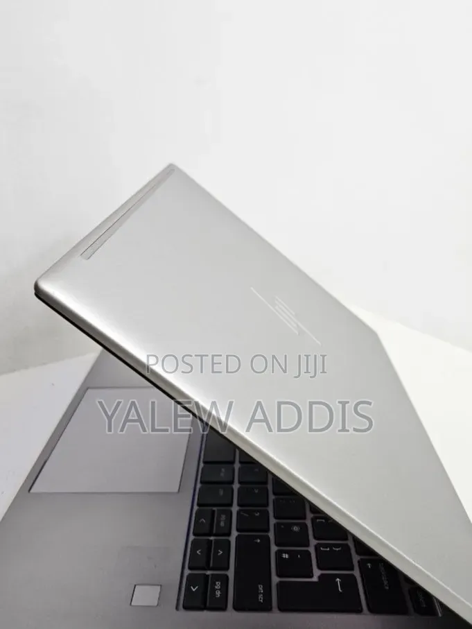 New Laptop HP ZBook Firefly 14 G10 16GB Intel Core i7 SSD 512GB