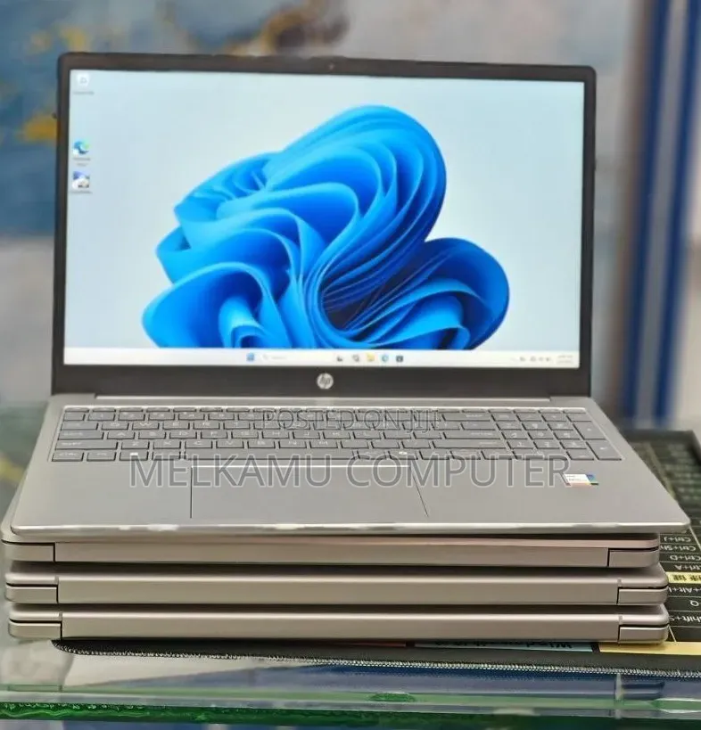 New Laptop HP Stream Notebook 16GB Intel Core i7 SSD 1T