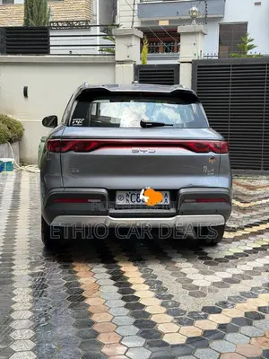 BYD Yuan Up 2025 Gray