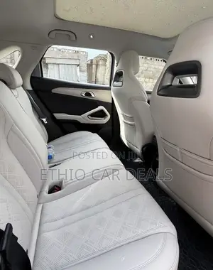 BYD Yuan Up 2025 Gray