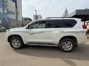 Toyota Land Cruiser Prado 2012 White