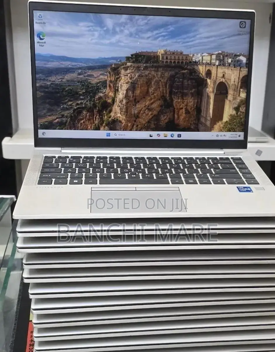 New Laptop HP EliteBook 840 G10 16GB Intel Core i7 SSD 512GB