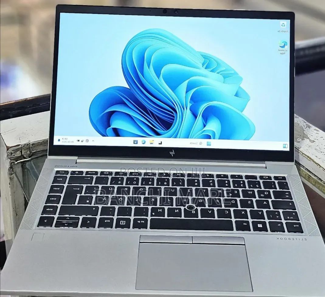 New Laptop HP EliteBook 840 G8 16GB Intel Core i5 SSD 512GB