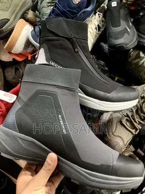UAXX Weatherproof Zip Boots: