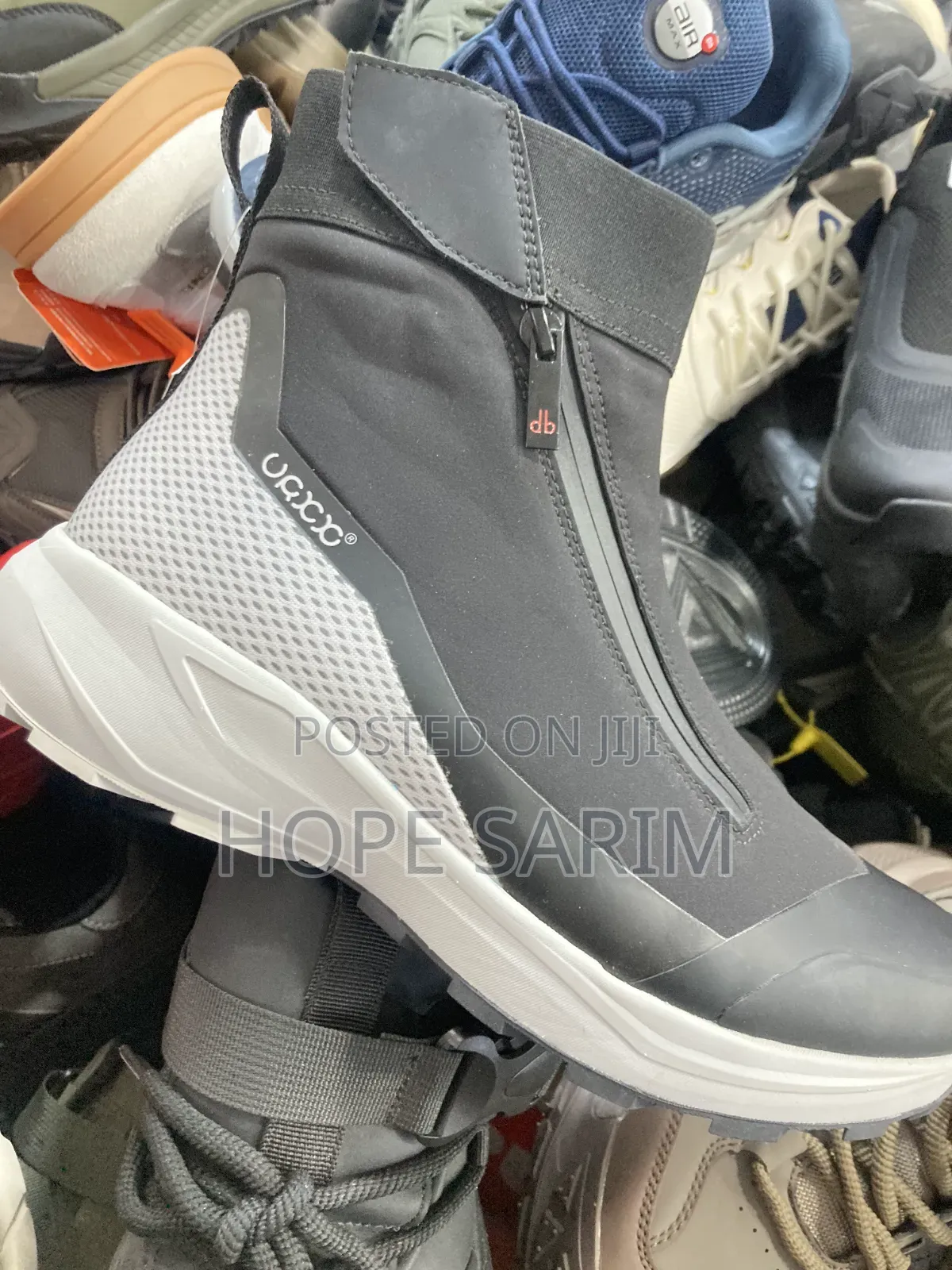UAXX Weatherproof Zip Boots: