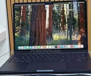 New Laptop Apple MacBook Air 2025 M4 16GB Apple M4 SSD 256GB