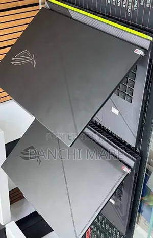 New Laptop Asus ROG Strix G16 16GB Intel Core i9 SSD 1T
