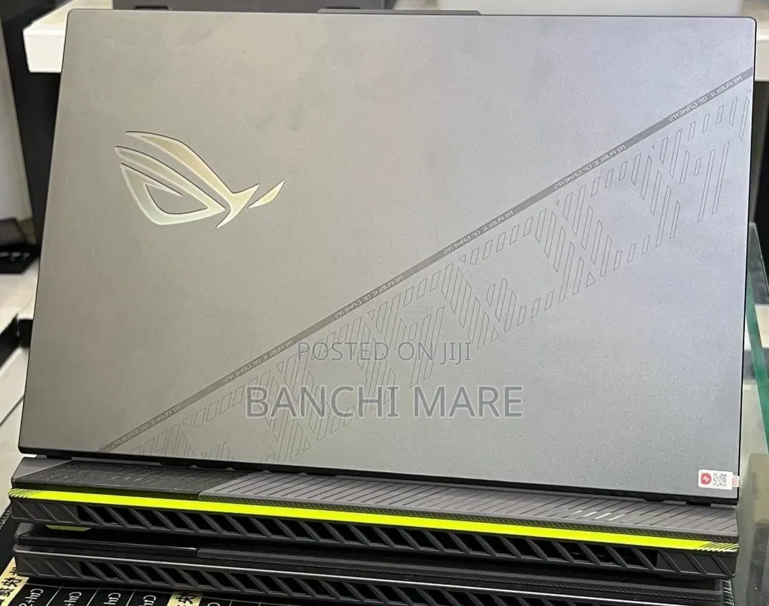 New Laptop Asus ROG Strix G16 16GB Intel Core i9 SSD 1T