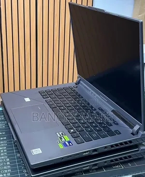 New Laptop Asus ROG Strix G16 16GB Intel Core i9 SSD 1T