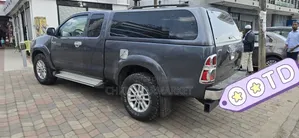 Toyota Hilux 2014 Gray