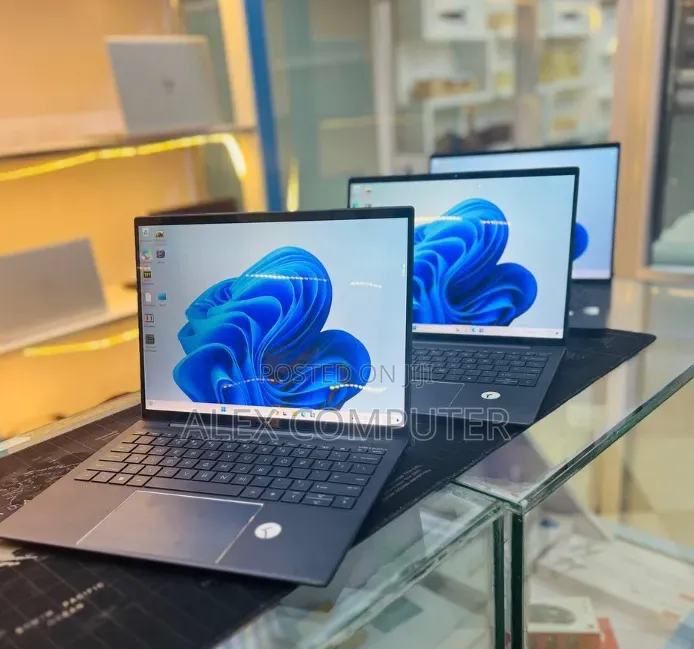 New Laptop HP Dragonfly G3 16GB Intel Core i7 SSD 512GB