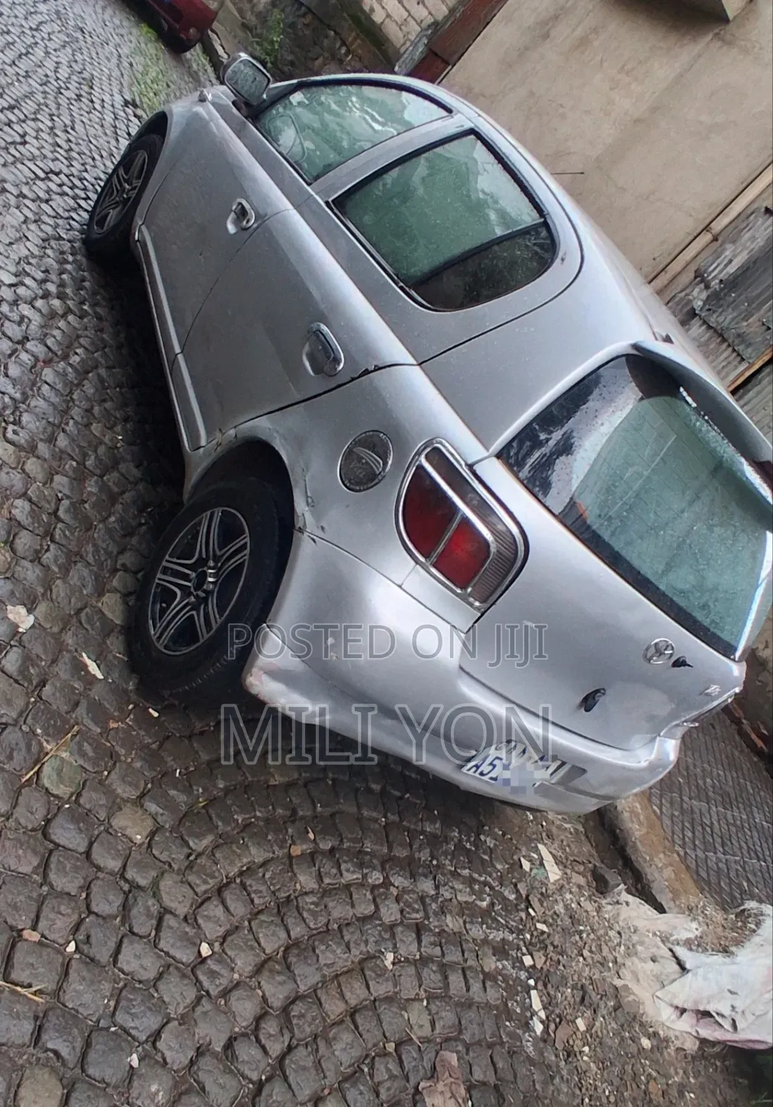 Toyota Vitz 2000 Silver
