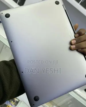 New Laptop Apple MacBook Pro 2021 M1 16GB Apple M1 SSD 256GB