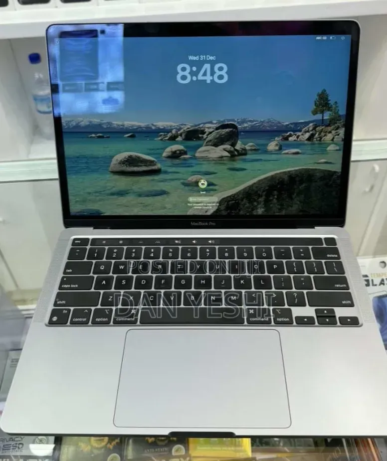 New Laptop Apple MacBook Pro 2021 M1 16GB Apple M1 SSD 256GB