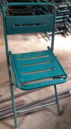 የእድር ታጣፊ ወንበር