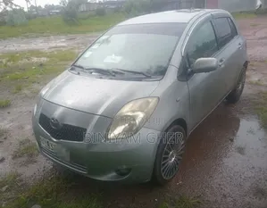 Toyota Yaris 2007 Gray