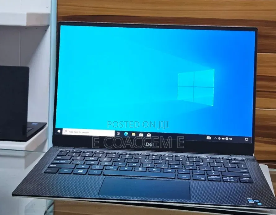 New Laptop Dell 16GB Intel Core i7 SSD 512GB